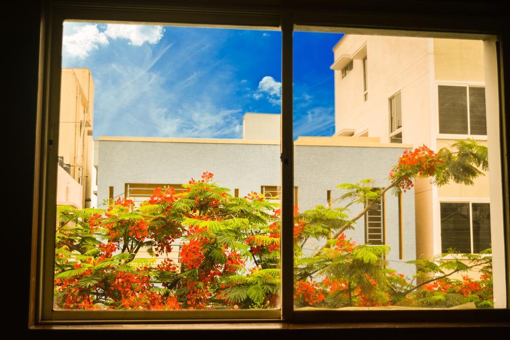 Serene Boutique Hotel Bangalore Exterior photo
